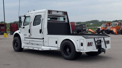 2025 Freightliner M2 106