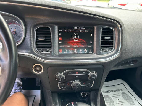 2015 Dodge Charger SXT