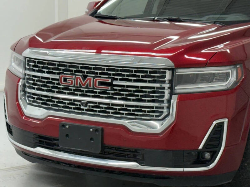 2023 GMC Acadia Denali