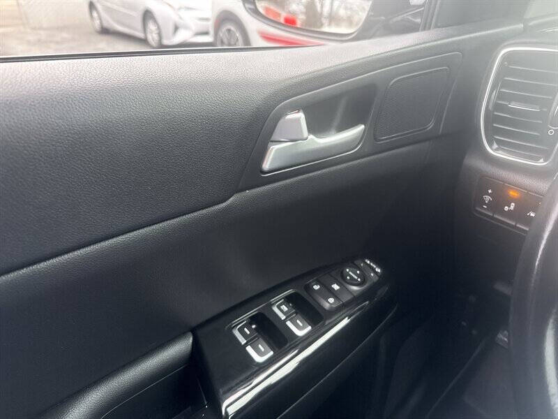 2020 Kia Sportage EX