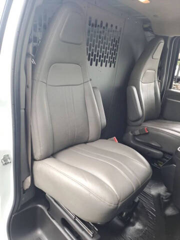 2021 Chevrolet Express 2500