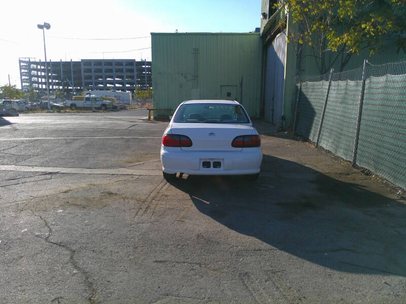 2000 Chevrolet Malibu Base photo 6