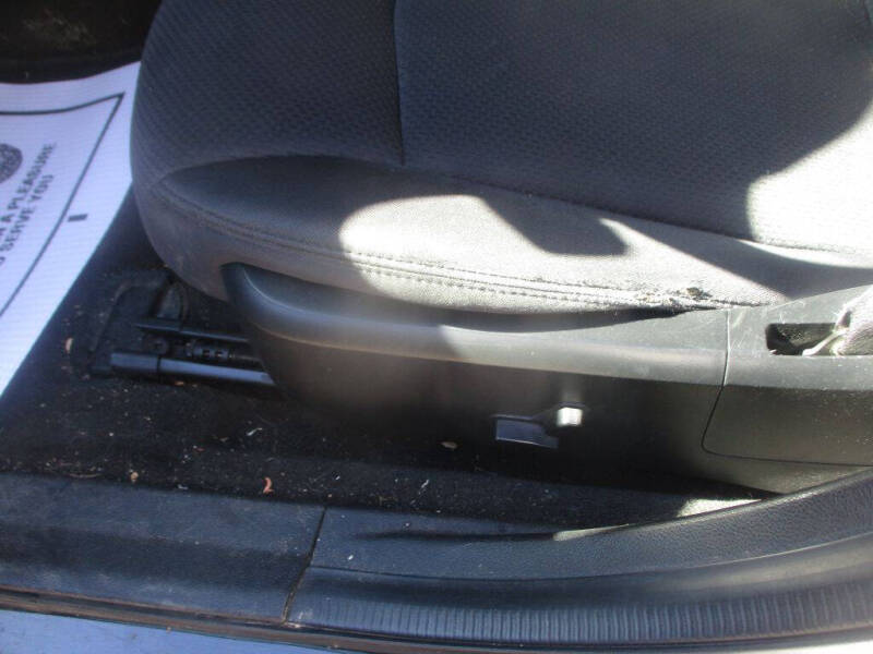 2013 Chrysler 200 LX