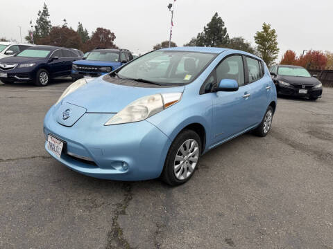 2015 Nissan LEAF S