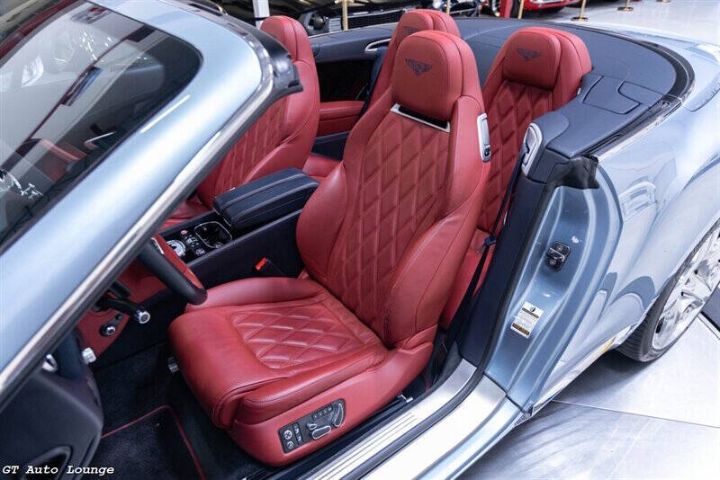 2015 Bentley Continental 37
