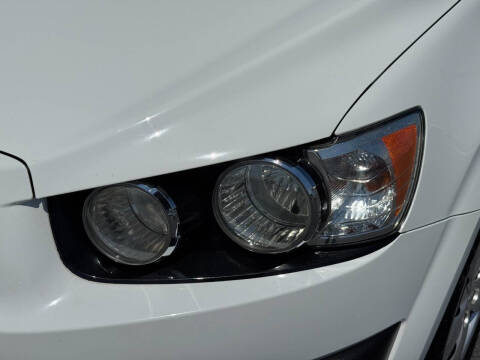 2016 Chevrolet Sonic LS Auto