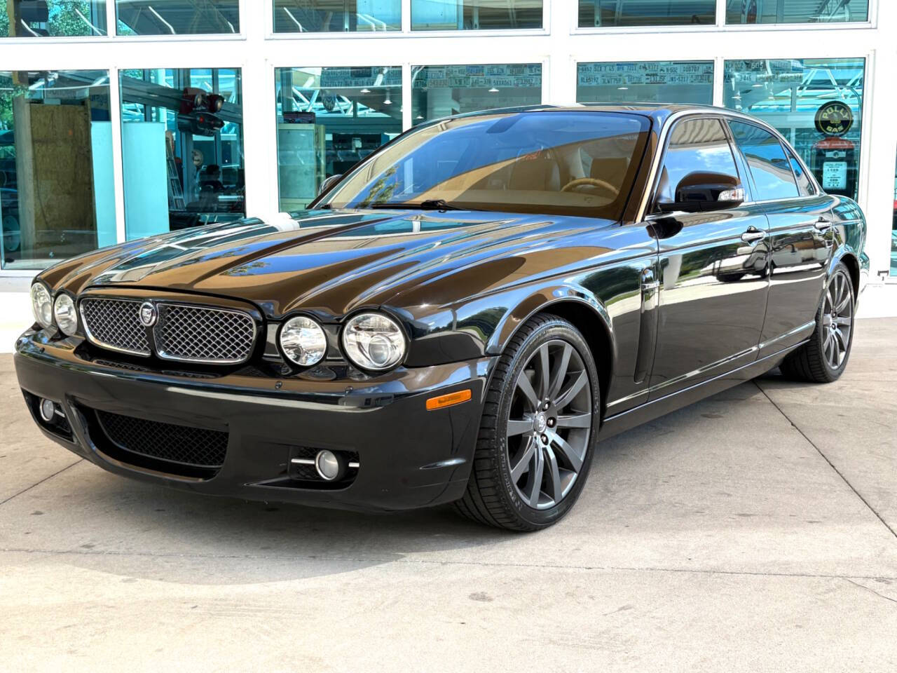 2008 Jaguar XJ-Series 9