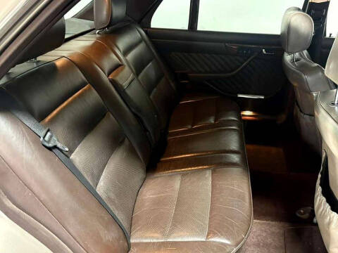 1991 Mercedes-Benz 560-Class 560 SEL