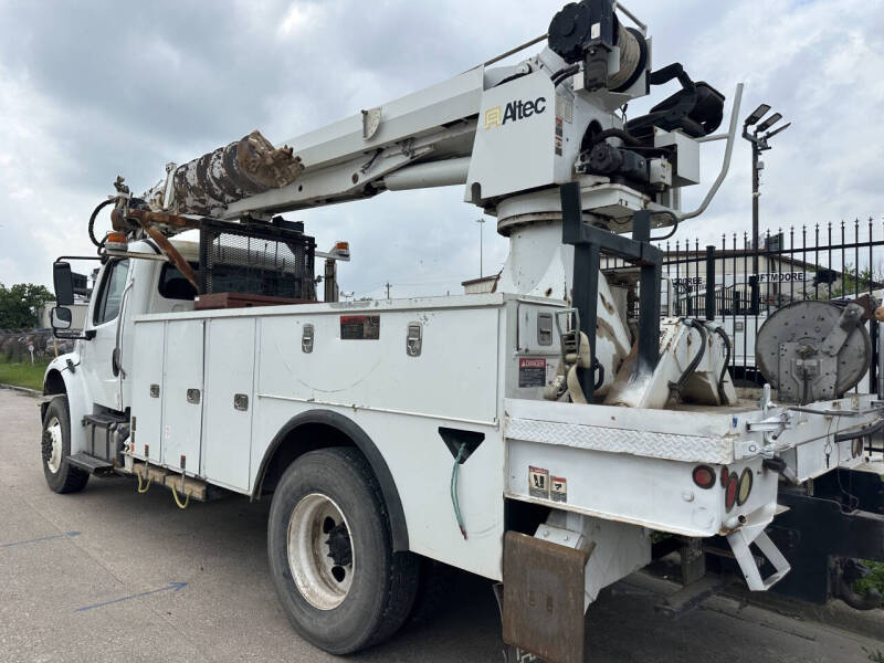 2015 Freightliner M2 106