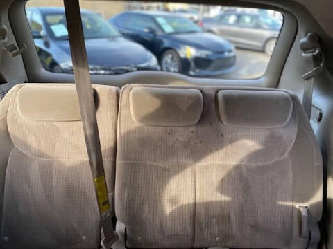 2009 Toyota Sienna LE 8-Passenger