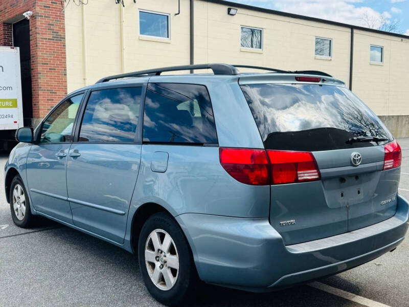 2005 Toyota Sienna
