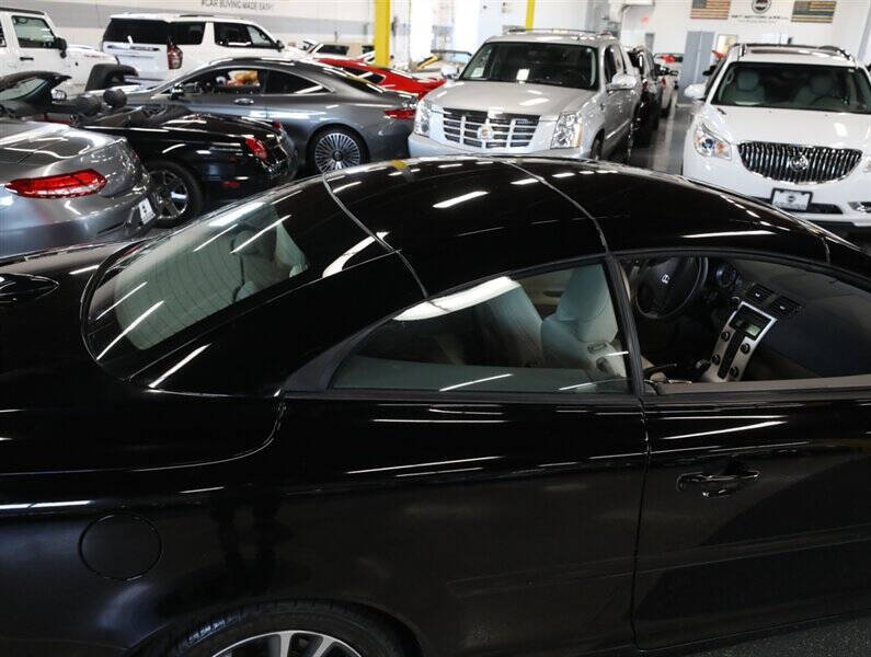 2011 Volvo C70 T5