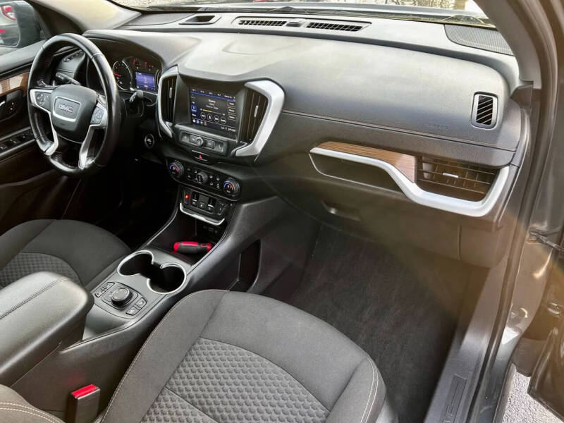 2020 GMC Terrain SLE