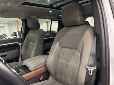 2021 Land Rover Defender 110 SE