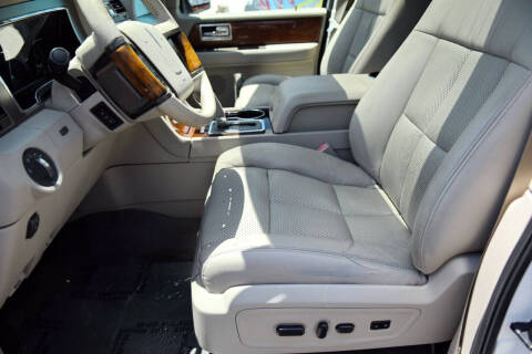 2014 Lincoln Navigator L