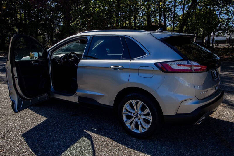 2020 Ford Edge Titanium