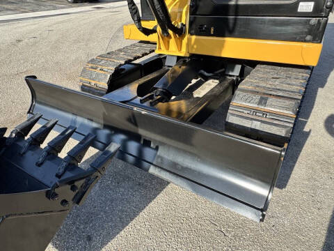 2025 Caterpillar 305.5 E2 CR