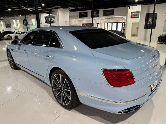 2022 Bentley Flying Spur V8