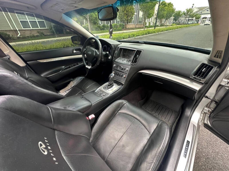 2011 Infiniti G37 Sedan x