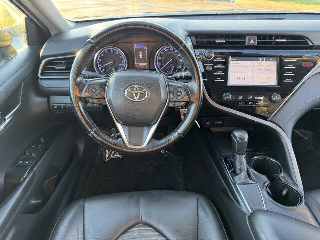 2019 Toyota Camry SE