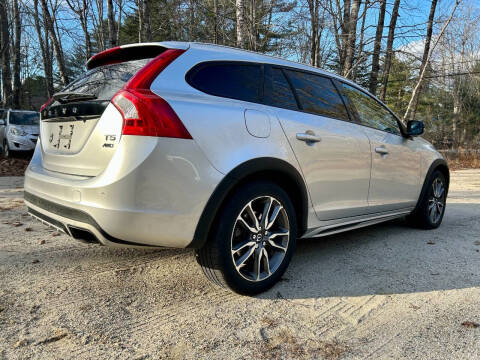 2016 Volvo V60 Cross Country T5