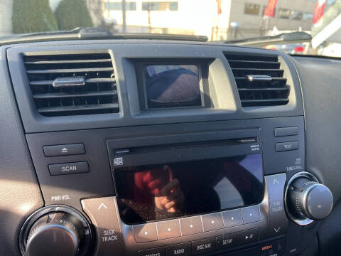 2012 Toyota Highlander SE