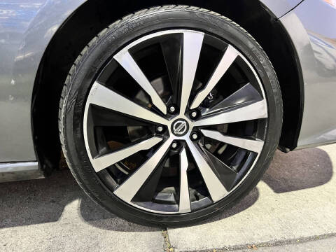 2019 Nissan Altima 2.5 SR