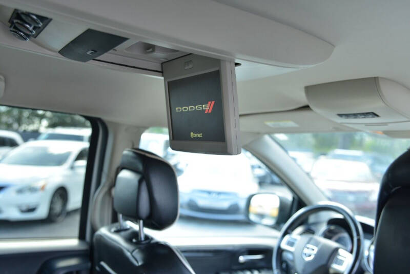 2015 Dodge Grand Caravan SXT Plus