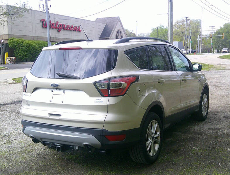 2017 Ford Escape SE