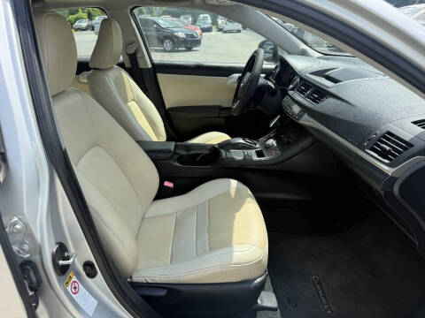 2011 Lexus CT 200h Premium