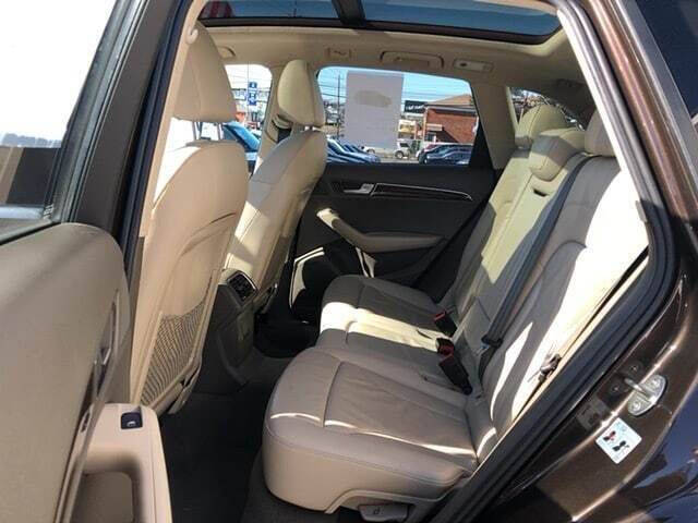 2011 Audi Q5 3.2 quattro Premium Plus