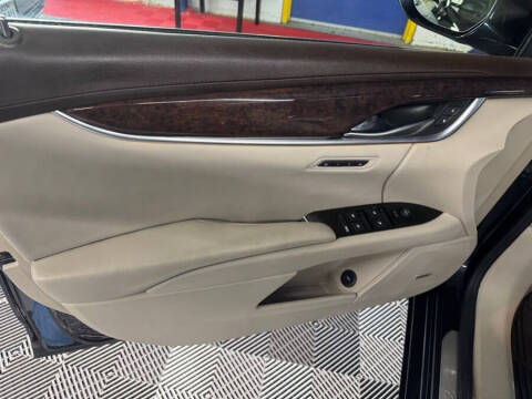 2014 Cadillac XTS Luxury Collection