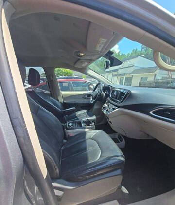 2020 Chrysler Pacifica Touring L