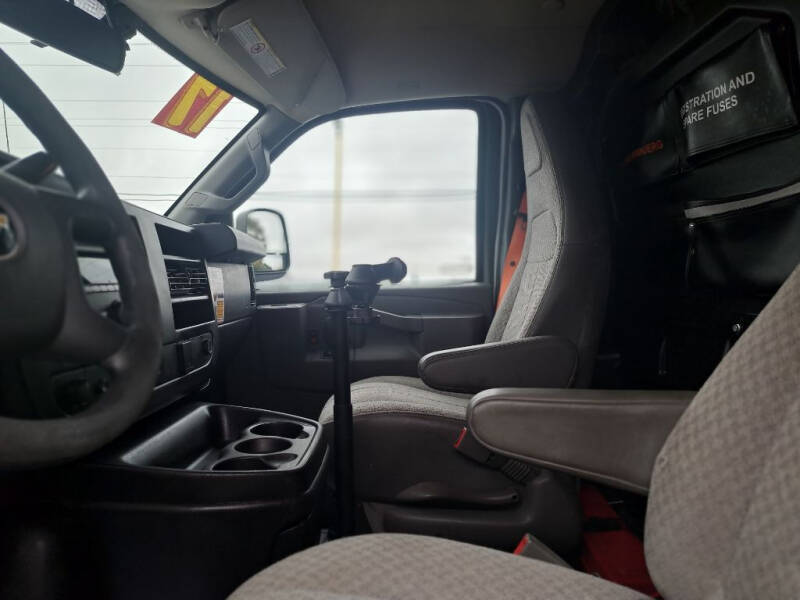 2017 Chevrolet Express 2500