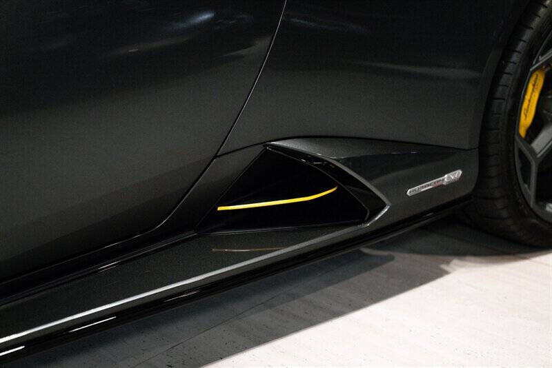 2023 Lamborghini Huracan EVO Spyder