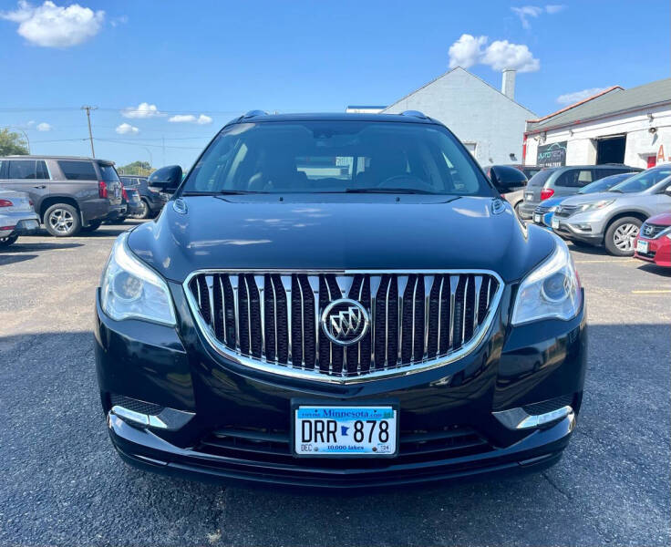 2017 Buick Enclave Leather photo 2