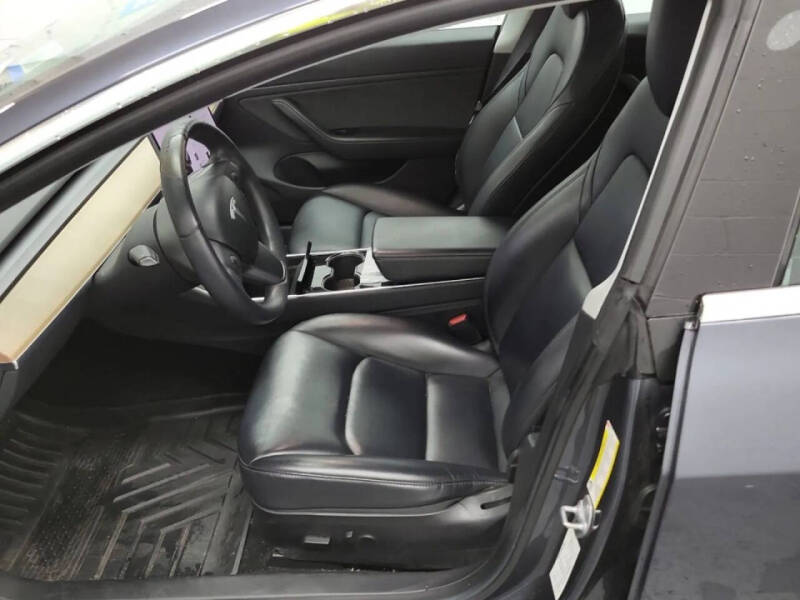 2019 Tesla Model 3 Standard Range Plus