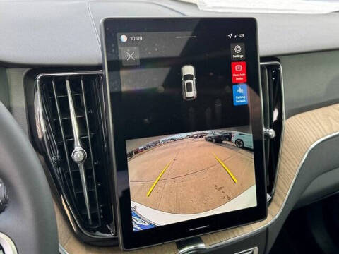 2026 Volvo XC60 B5 Core