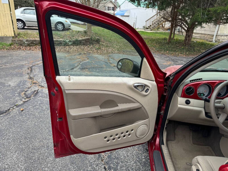 2008 Chrysler PT Cruiser Touring Edition photo 26