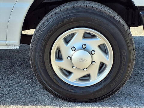 2012 Ford E-Series E-350 SD