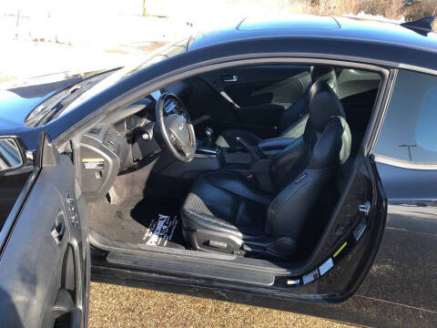 2013 Hyundai Genesis Coupe 3.8 Track