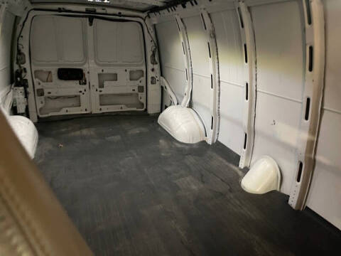 2023 Chevrolet Express 2500