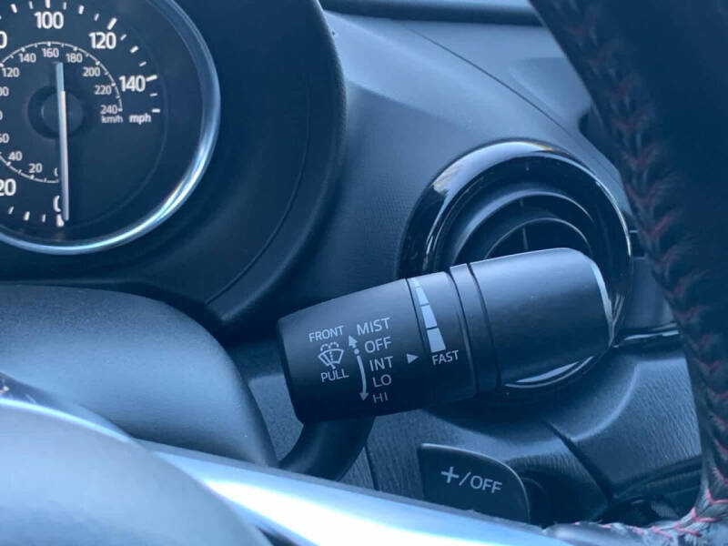 2019 Mazda MX-5 Miata Sport