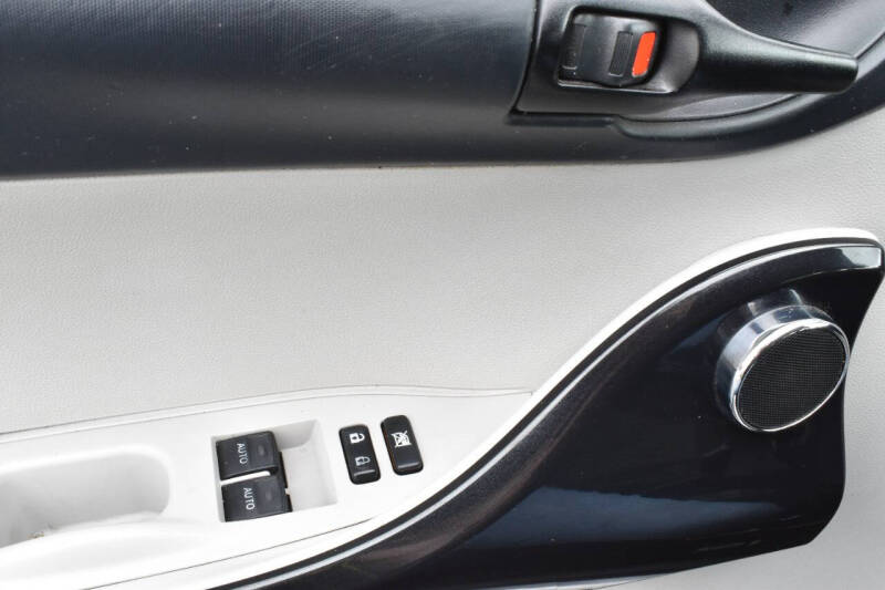 2013 Scion iQ