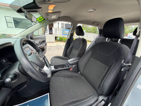 2023 Nissan Kicks SV
