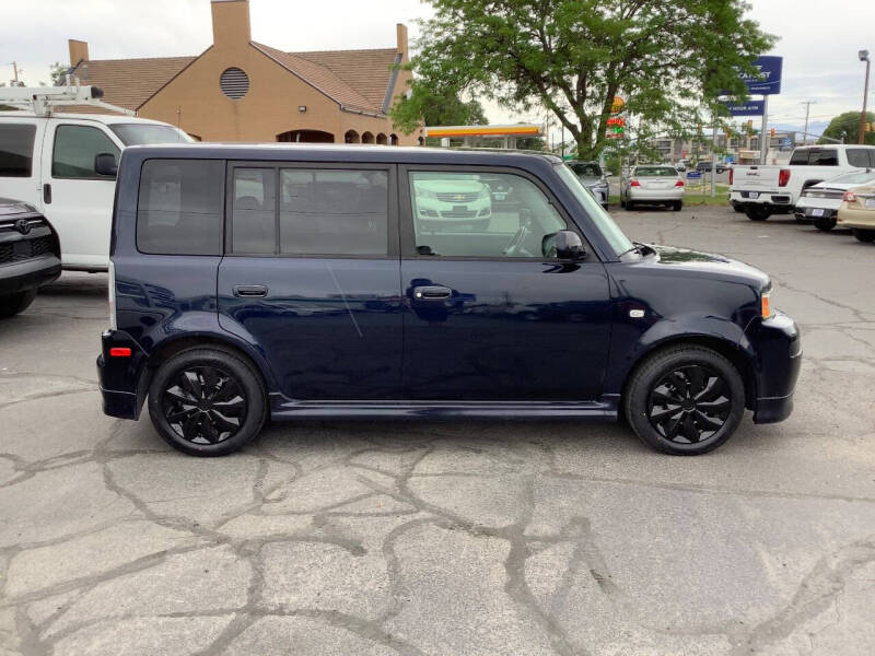 2004 Scion xB
