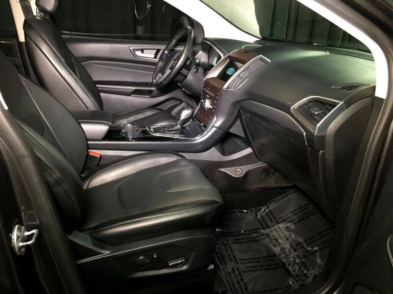 2017 Ford Edge Titanium