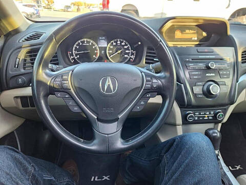 2013 Acura ILX 2.0L w/Premium