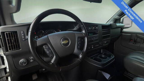 2022 Chevrolet Express 2500