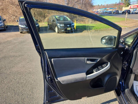 2012 Toyota Prius Two